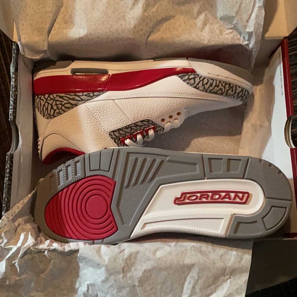 Jordan retro 3 Cardinal size 12 M - Picture 3 of 3